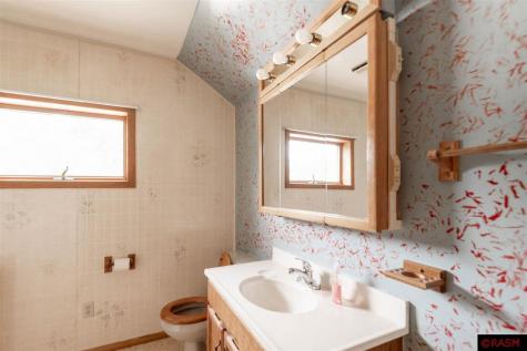 240 N Rice Street Kasota MN 56050