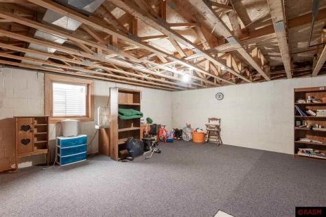 240 N Rice Street Kasota MN 56050
