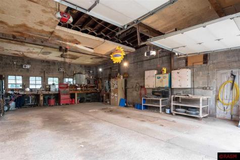 240 N Rice Street Kasota MN 56050