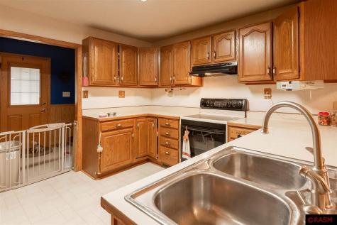 240 N Rice Street Kasota MN 56050