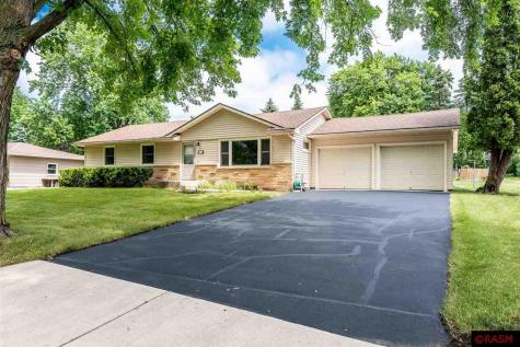 116 Hawaiian Drive Mankato MN 56001
