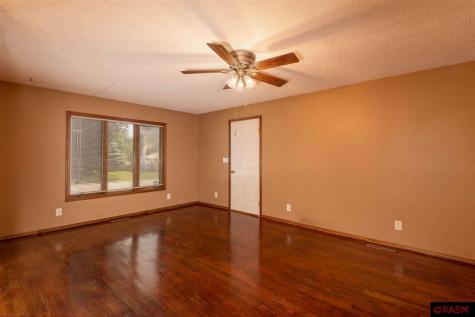 108 S Oak Street Vernon Center MN 56090