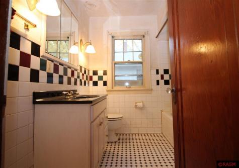 910 Wall Street North Mankato MN 56003