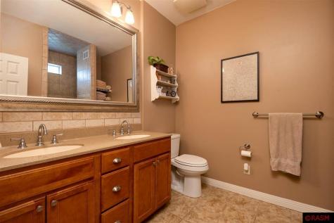 2358 Abbywood Lane North Mankato MN 56003