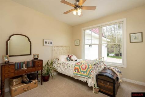 2358 Abbywood Lane North Mankato MN 56003
