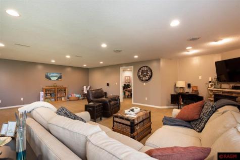 2358 Abbywood Lane North Mankato MN 56003
