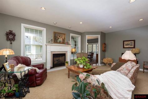 2358 Abbywood Lane North Mankato MN 56003