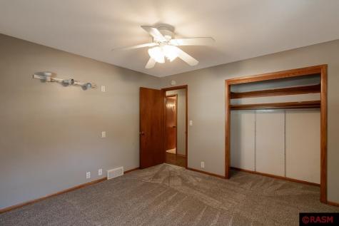 419 Mckinley Avenue North Mankato MN 56003
