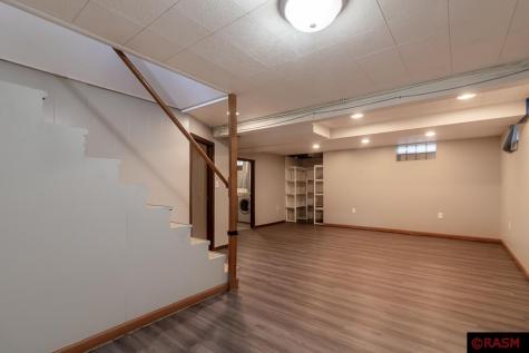 419 Mckinley Avenue North Mankato MN 56003