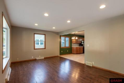 419 Mckinley Avenue North Mankato MN 56003