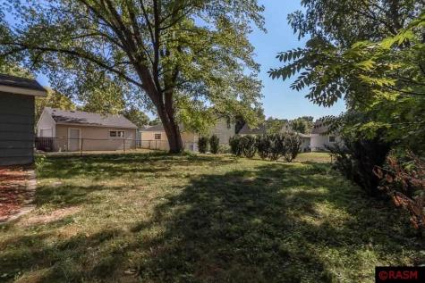 419 Mckinley Avenue North Mankato MN 56003