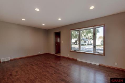 419 Mckinley Avenue North Mankato MN 56003