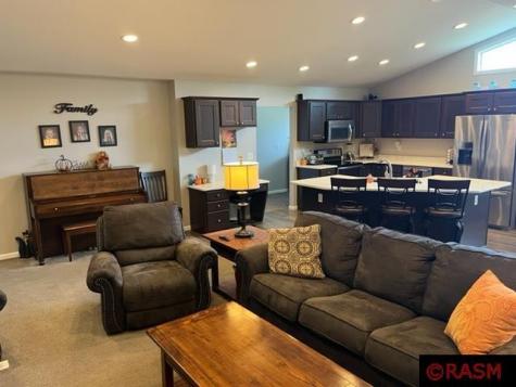 761 Luiken Street Lake Crystal MN 56055