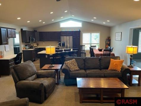 761 Luiken Street Lake Crystal MN 56055