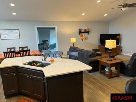 761 Luiken Street Lake Crystal MN 56055
