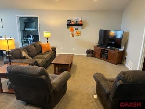 761 Luiken Street Lake Crystal MN 56055