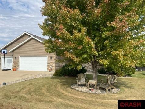761 Luiken Street Lake Crystal MN 56055