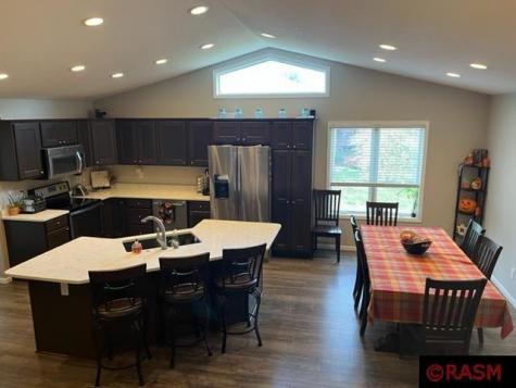 761 Luiken Street Lake Crystal MN 56055