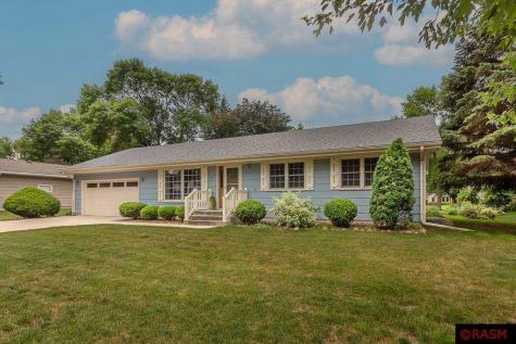 411 Lehigh Avenue North Mankato MN 56003