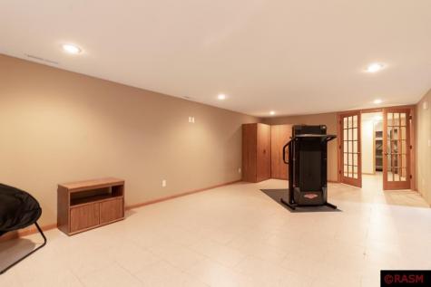 411 Lehigh Avenue North Mankato MN 56003
