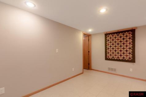 411 Lehigh Avenue North Mankato MN 56003