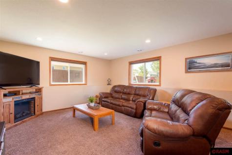 212 Harbor Hill Drive Mankato MN 56001
