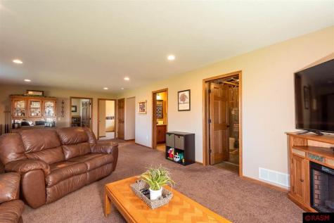 212 Harbor Hill Drive Mankato MN 56001