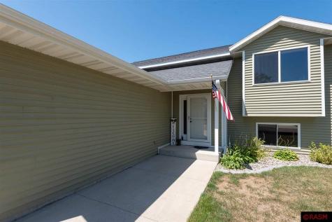 212 Harbor Hill Drive Mankato MN 56001