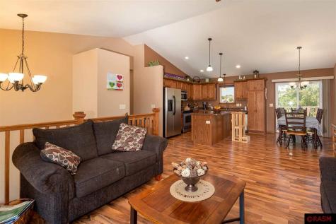 212 Harbor Hill Drive Mankato MN 56001