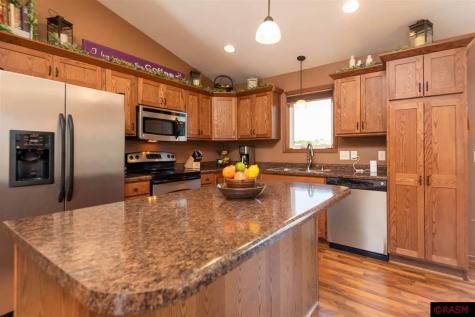 212 Harbor Hill Drive Mankato MN 56001