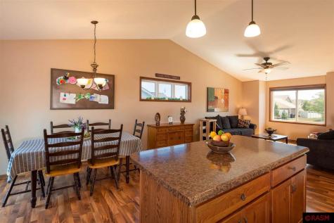 212 Harbor Hill Drive Mankato MN 56001