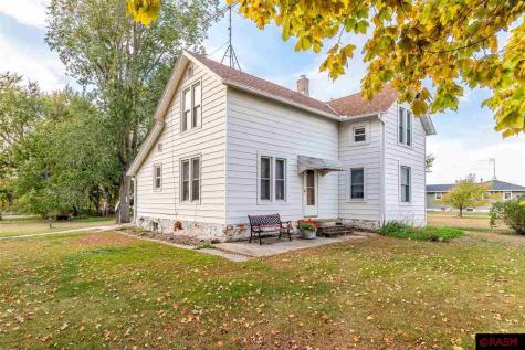 19786 552nd Avenue Mankato MN 56001