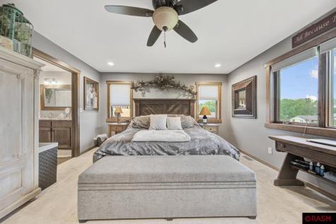 511 Graphton Court Lake Crystal MN 56055