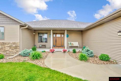 511 Graphton Court Lake Crystal MN 56055