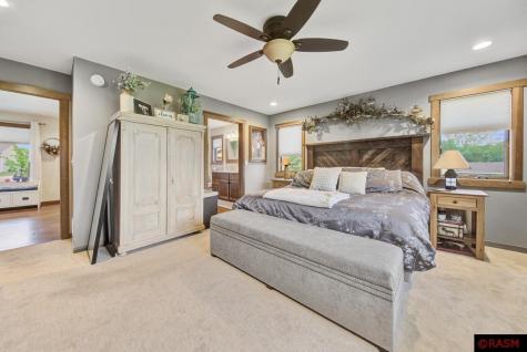 511 Graphton Court Lake Crystal MN 56055