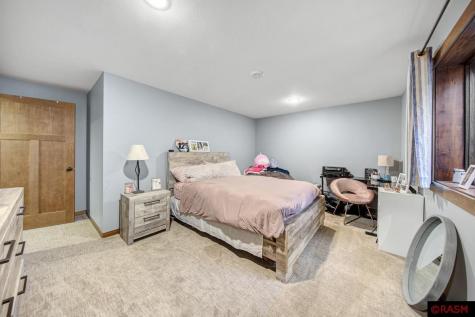 511 Graphton Court Lake Crystal MN 56055