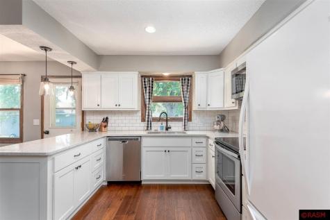 310 S Ewing Street Good Thunder MN 56037
